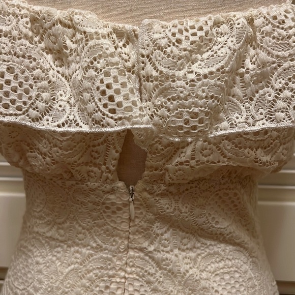 120. June & Hudson Lace Dress in Cream, Size Small - Picture 14 of 17